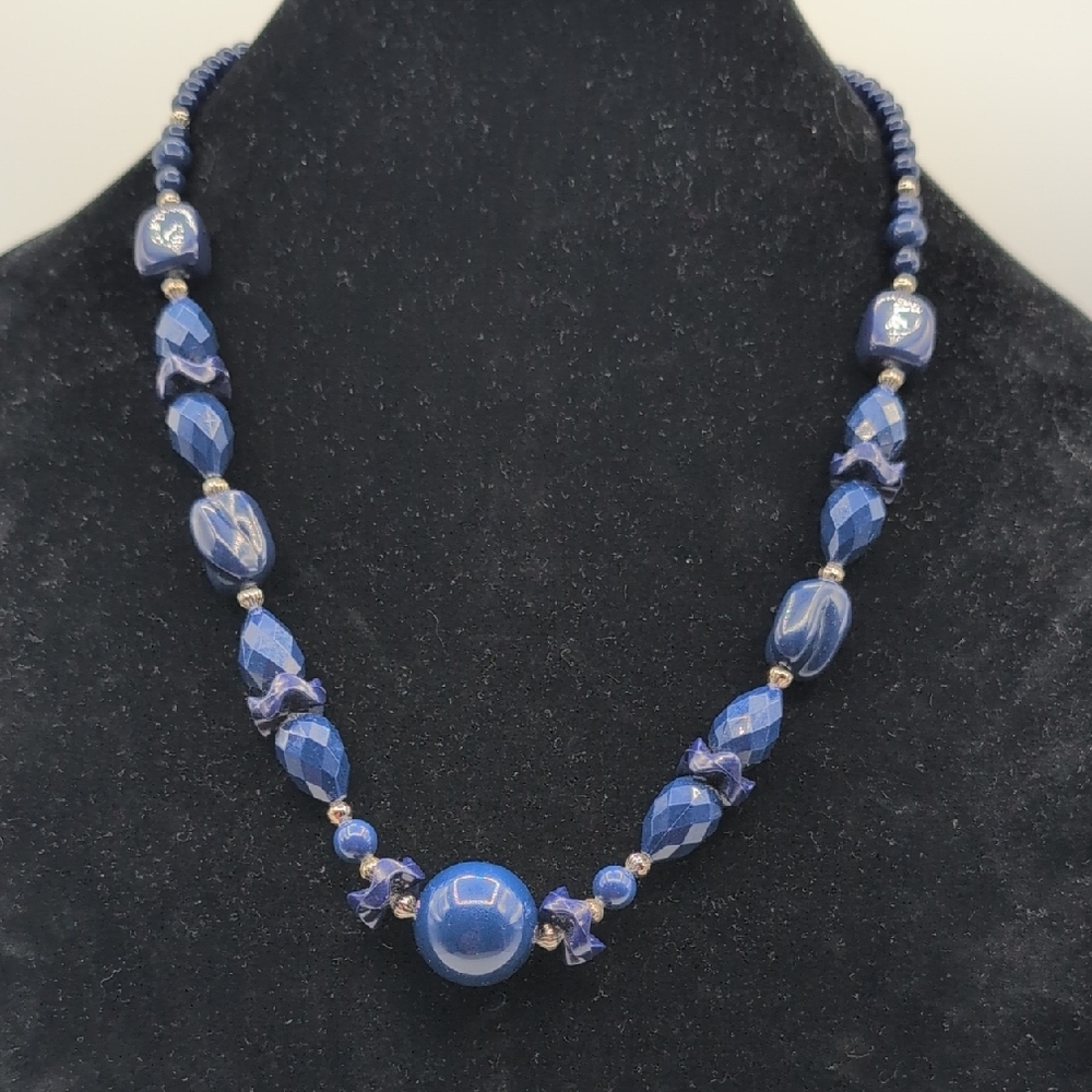Elegant Blue Beaded Necklace